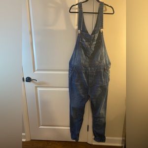 Zara Man overalls. Great details on these.
